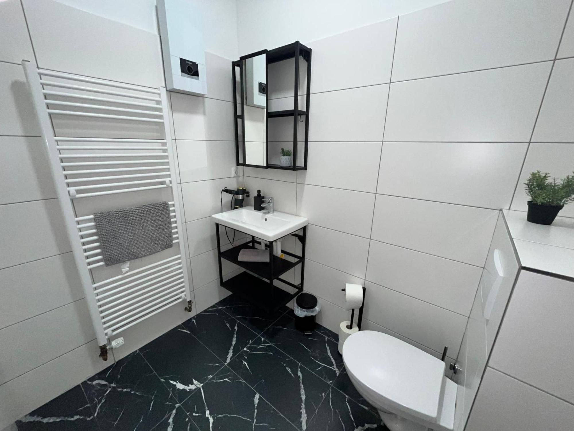 Apartment Central 10D 55Qm Wi-Fi Free Parking Calm Back House Dortmund Esterno foto