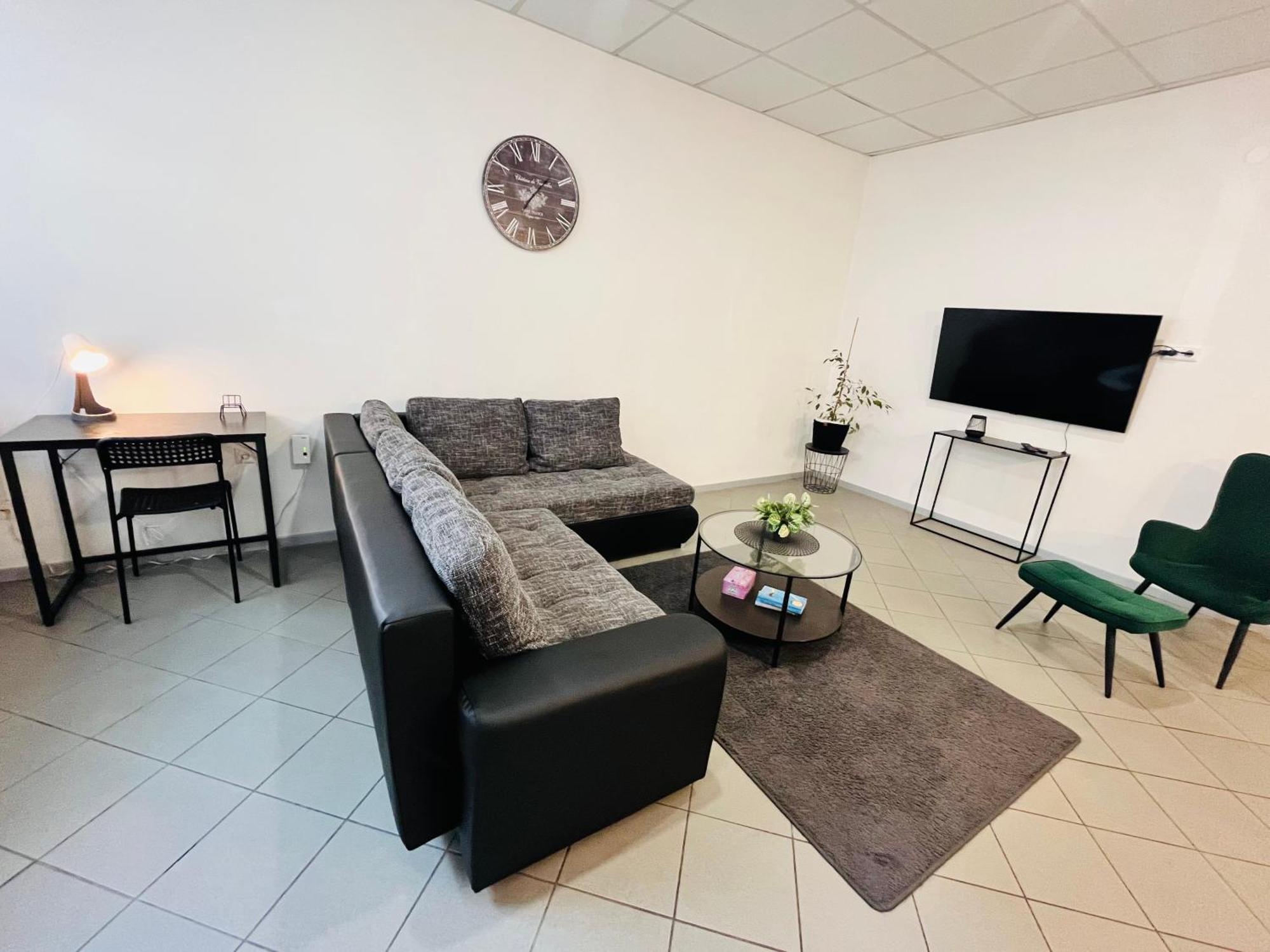 Apartment Central 10D 55Qm Wi-Fi Free Parking Calm Back House Dortmund Esterno foto