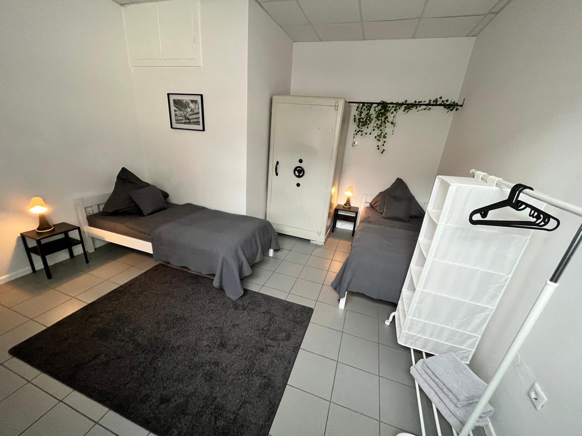 Apartment Central 10D 55Qm Wi-Fi Free Parking Calm Back House Dortmund Esterno foto
